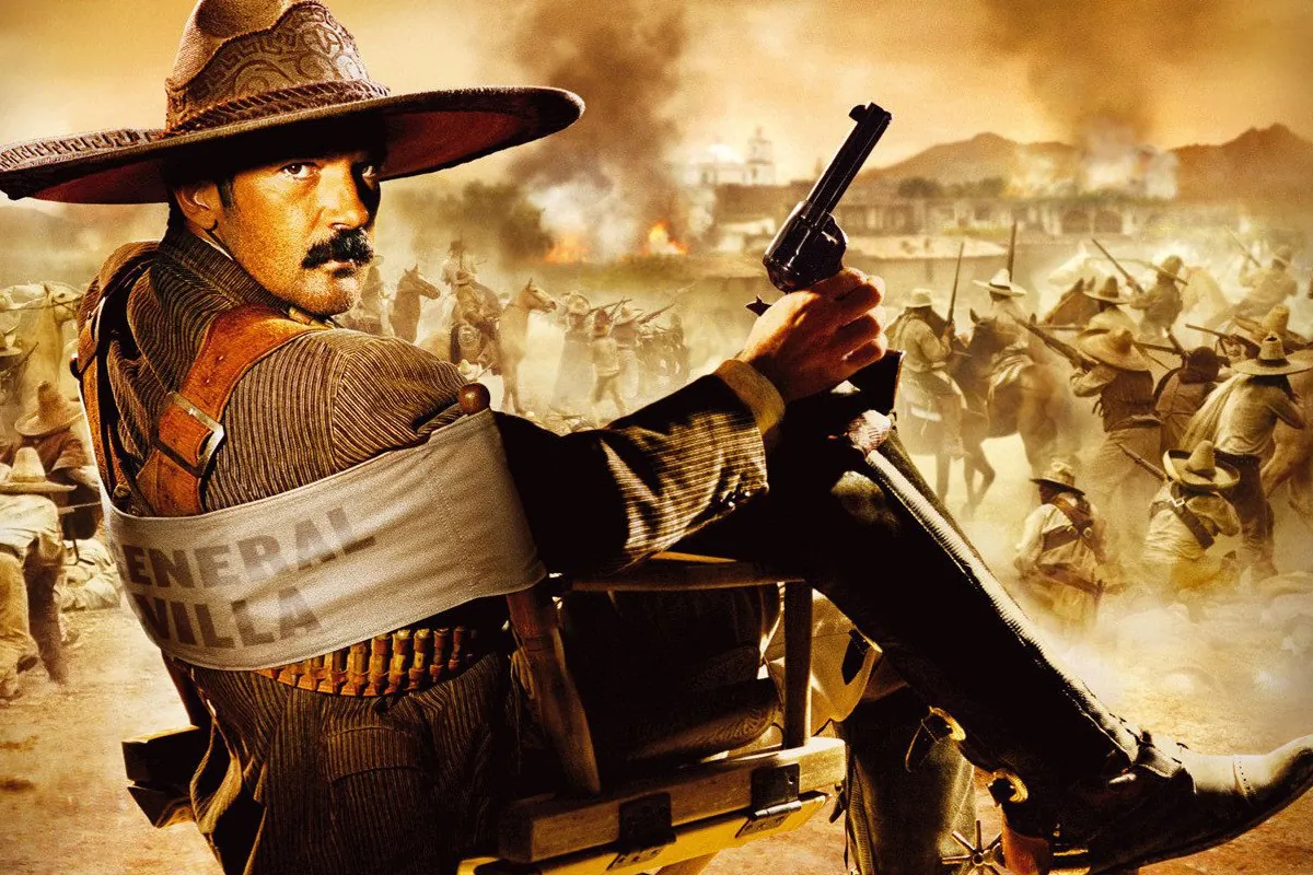 And starring Pancho Villa as Himself, Antonio Banderas como Pancho Villa