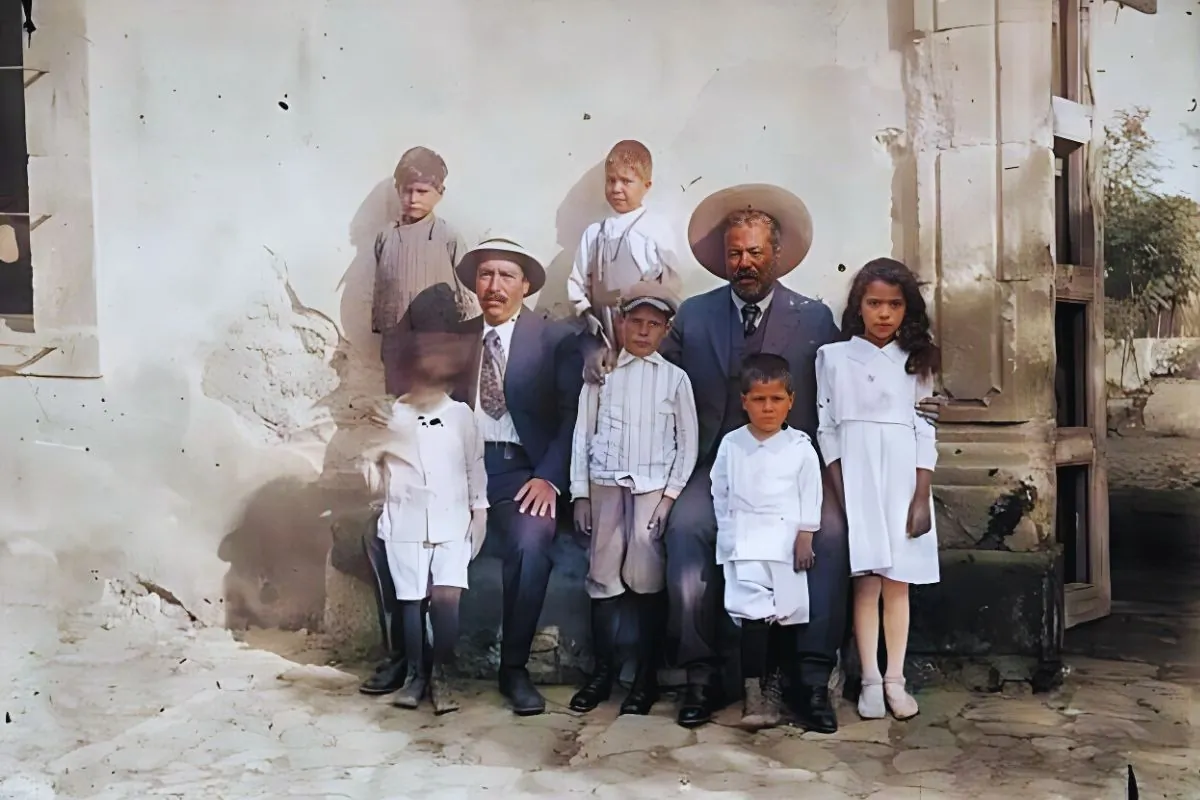 Las Tres Pelonas, Música, Letra y hasta Película.