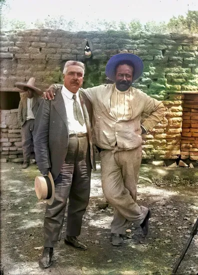 El Ing. Elías Torres con Francisco Villa.
